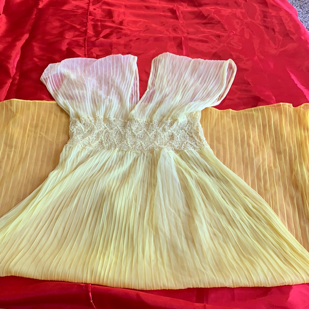 🌞Vintage Yellow nightgown🌞